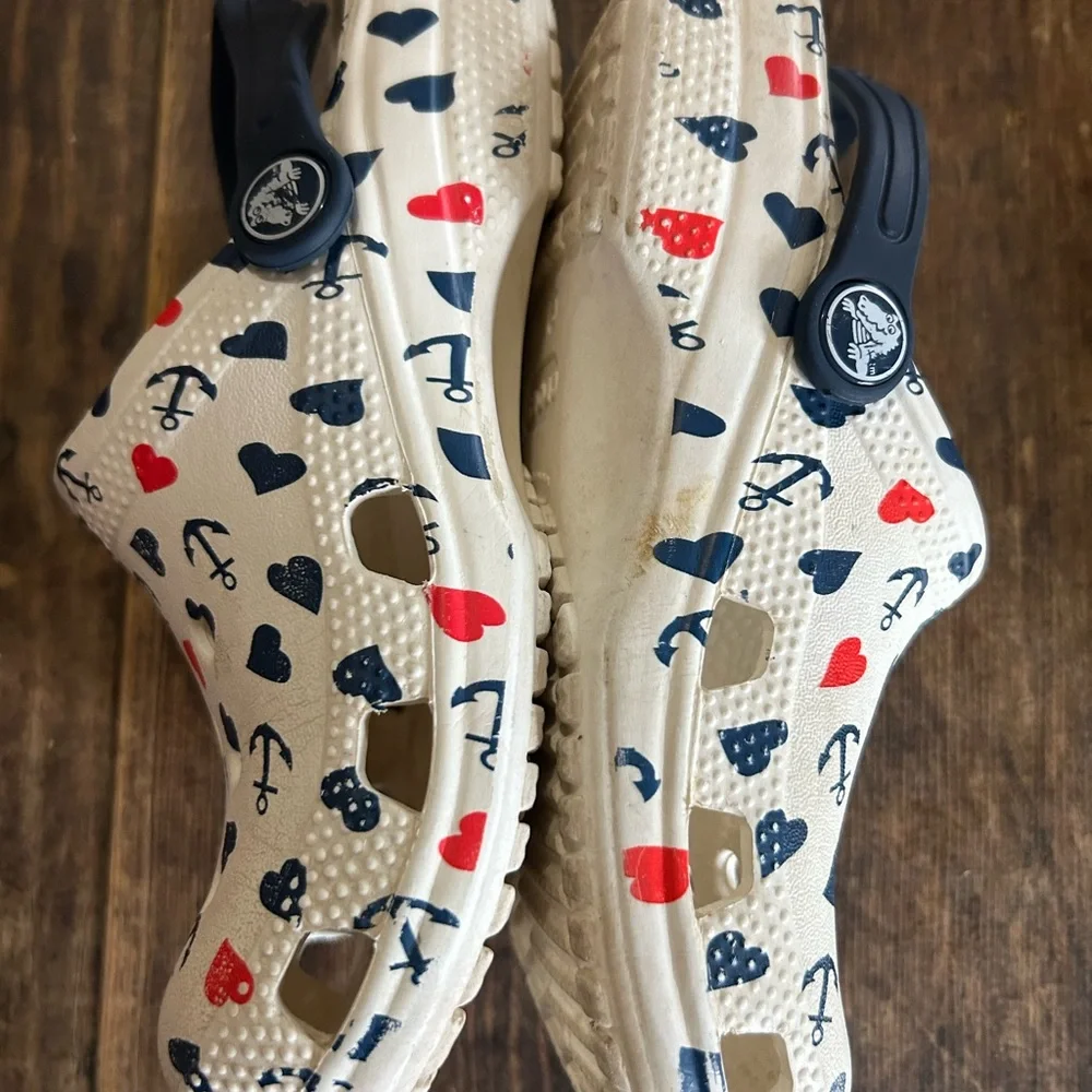 Crocs Classic White Anchor & Hearts Print Clogs US Size C 13‎ Unisex Children